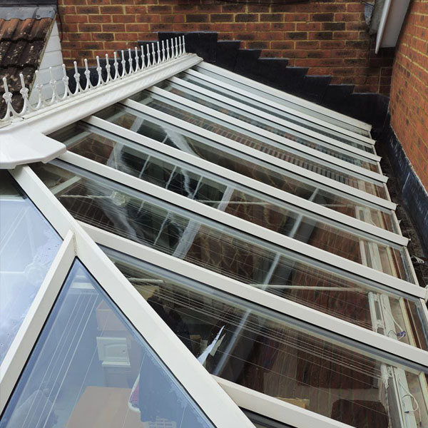 Conservatory Cleaning Services in Hertfordshire - Conservatory roof Cleaning